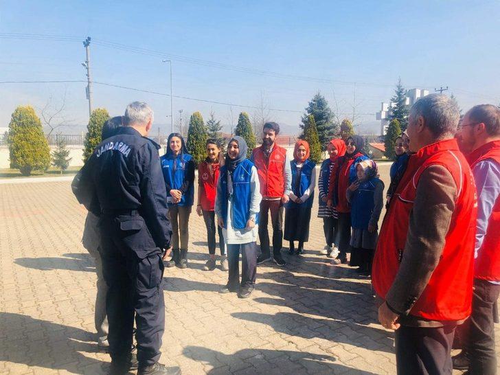 Gençlerden, jandarmaya moral ziyareti G3
