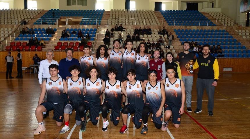 Kumluca Basketbol Kul&uuml;b&uuml; Antalya şampiyonu oldu