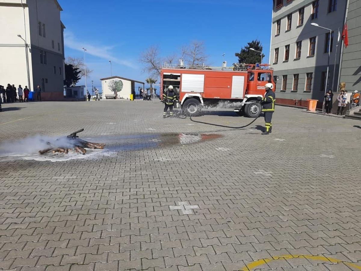 &Ccedil;atalzeytin&rsquo;deki okulda yangın tatbikatı