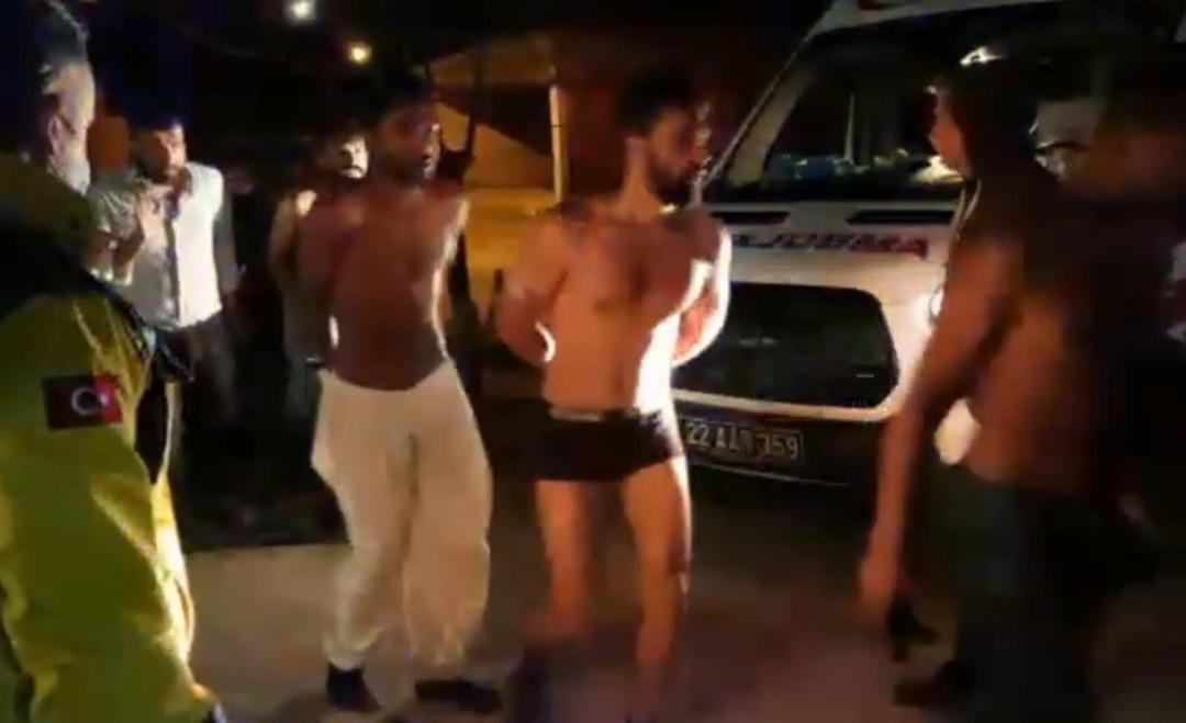 Darp edip, i&ccedil; &ccedil;amaşırlarıyla bıraktılar! Yunan askerlerinin g&ouml;&ccedil;menlere zulm&uuml; şoke etti