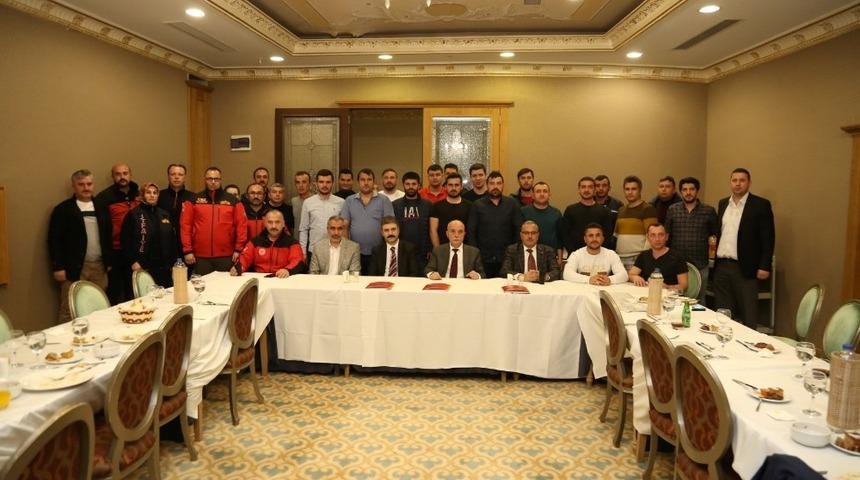 13 ilden 21 itfaiyeci daha sertifika aldı