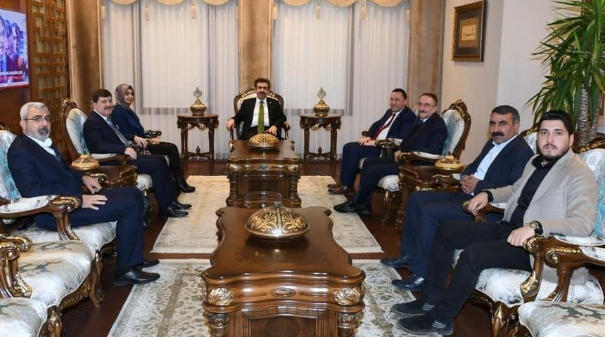 Bağlar&rsquo;a yapılacak hizmetler masaya yatırıldı