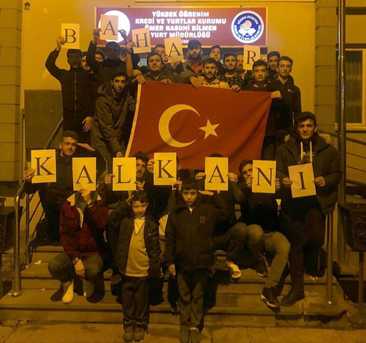 &Ouml;ğrencilerden Bahar Kalkanı Harekatına destek