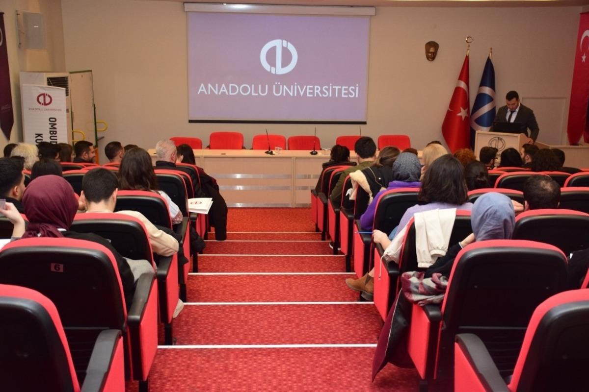 Anadolu &Uuml;niversitesi&rsquo;nde &ldquo;Ombudsmanlık&rdquo; konuşuldu