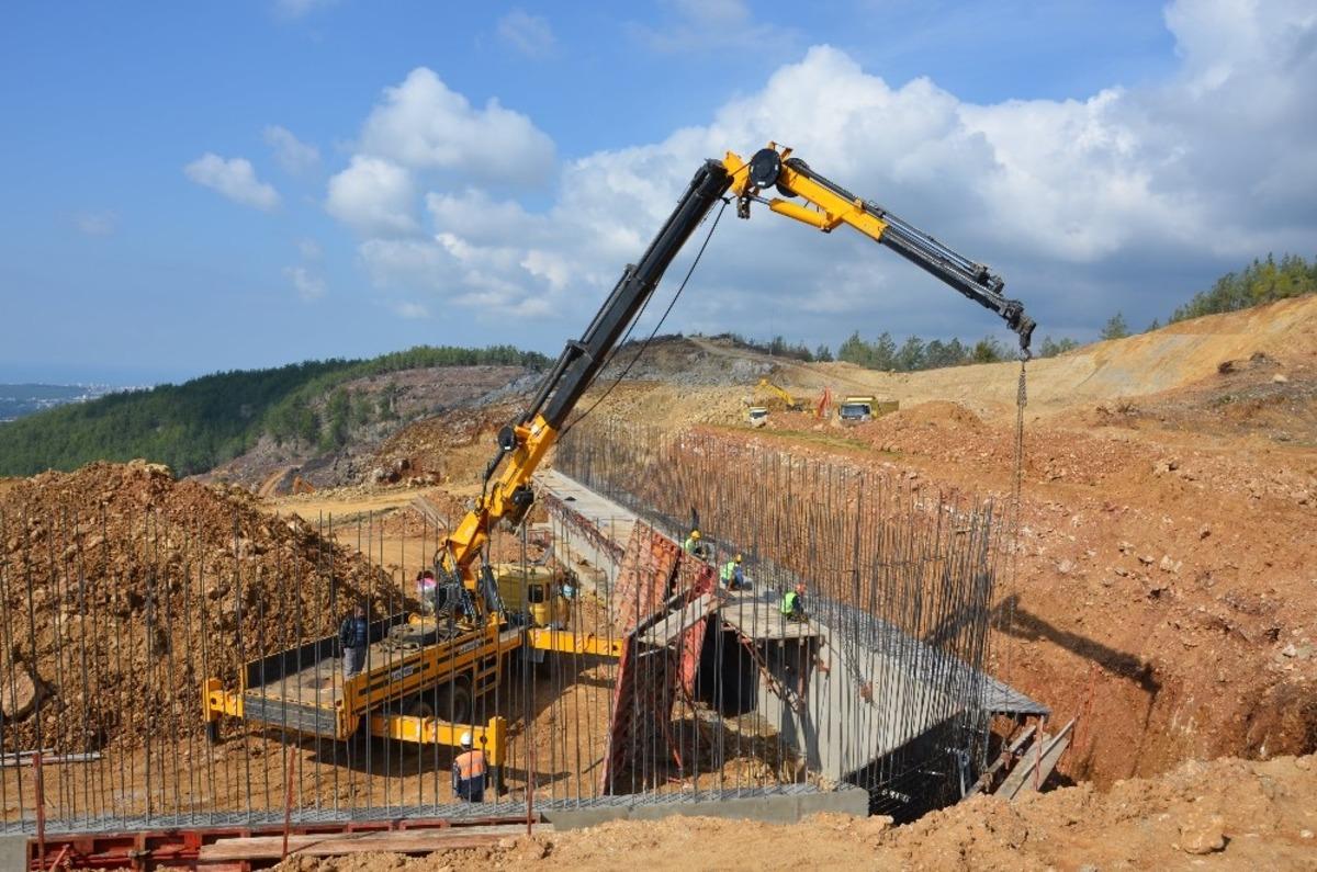 Katı atık tesisi inşaatının y&uuml;zde 70&rsquo;i tamamlandı