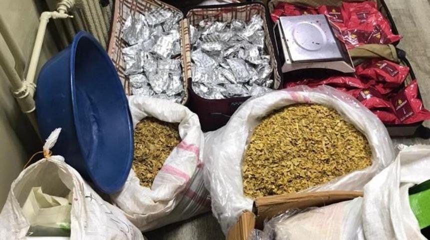 Fatih’te operasyon yapılan adreste yüklü miktarda tütün ele geçirildi