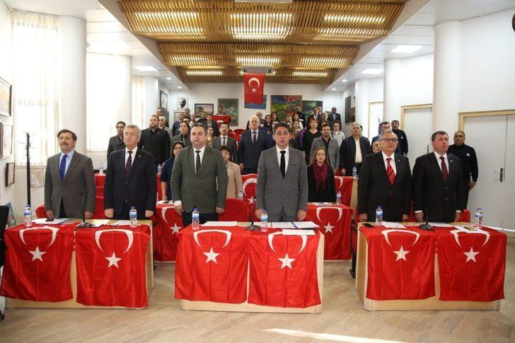 Burhaniye’de Belediye Meclisinden şehitlere anma G2