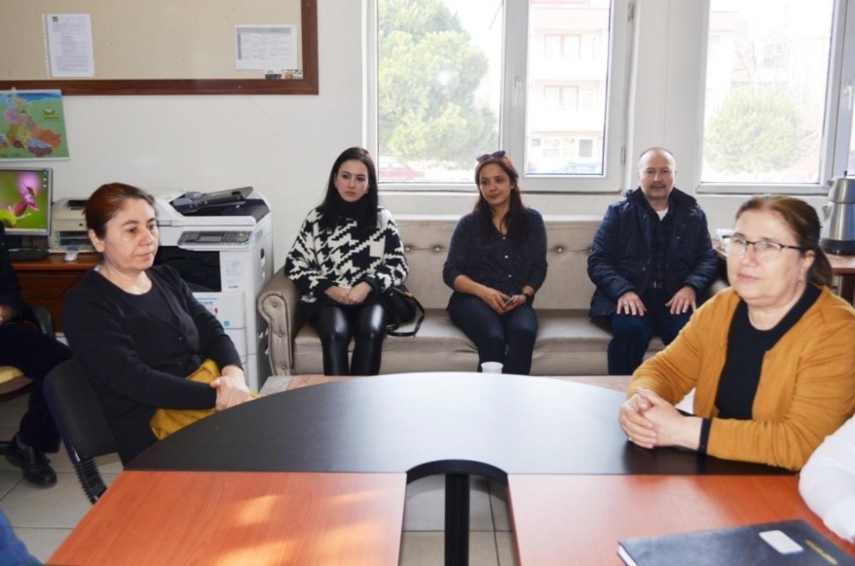 İvrindi&rsquo;de &ouml;ğretmenlerden mesaiye ve n&ouml;bet saatlerine riayet etmeleri istendi