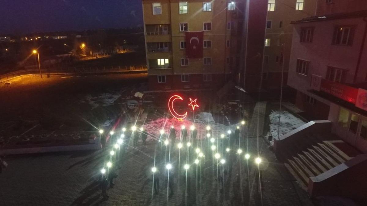 &Ouml;ğrencilerden TSK&rsquo;ya destek