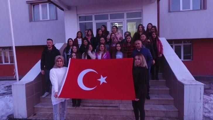 Öğrencilerden TSK’ya destek G3