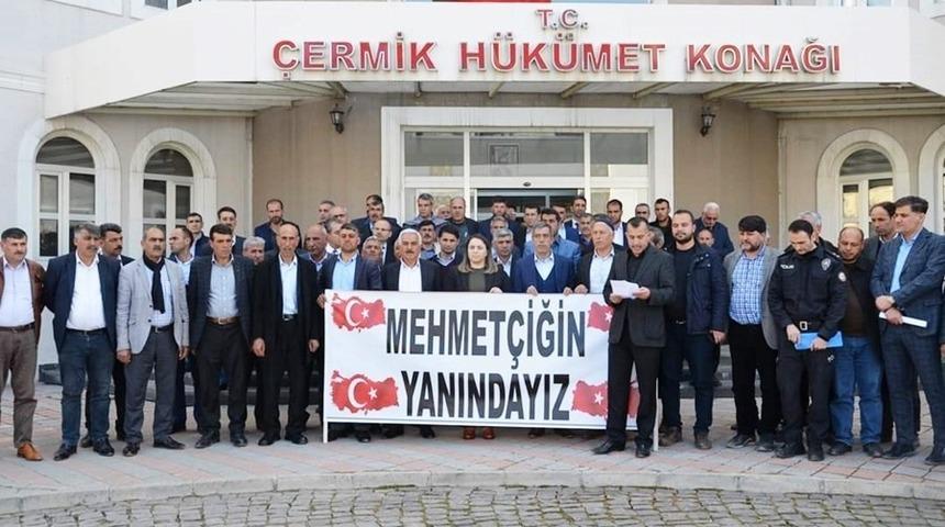 &Ccedil;ermik&rsquo;te mahalle muhtarlarından Mehmet&ccedil;iğe destek