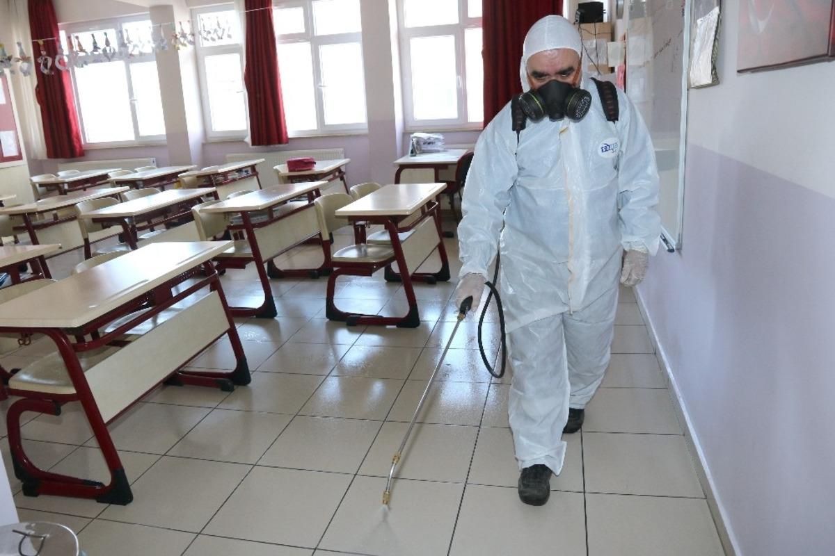 &Ccedil;ankaya&rsquo;dan okullarda dezenfekte &ccedil;alışması