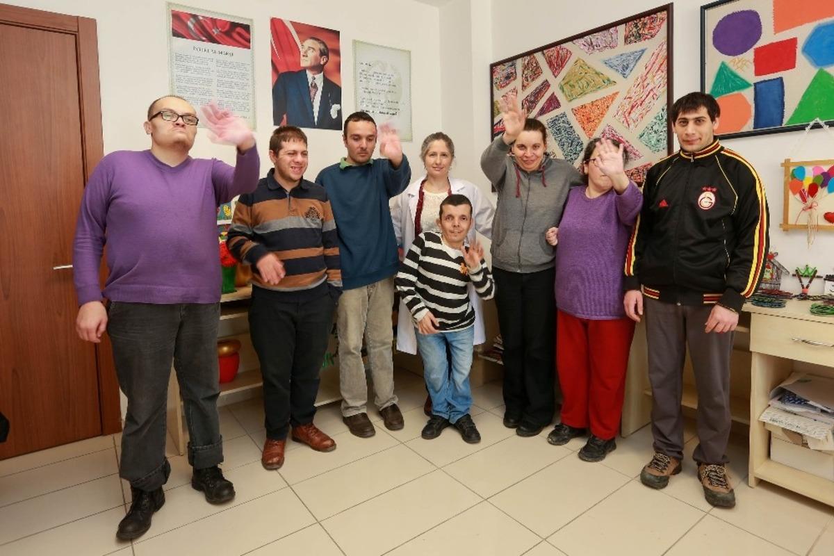 Yenimahalle&rsquo;nin &ouml;zg&uuml;rleşen elleri &uuml;retiyor