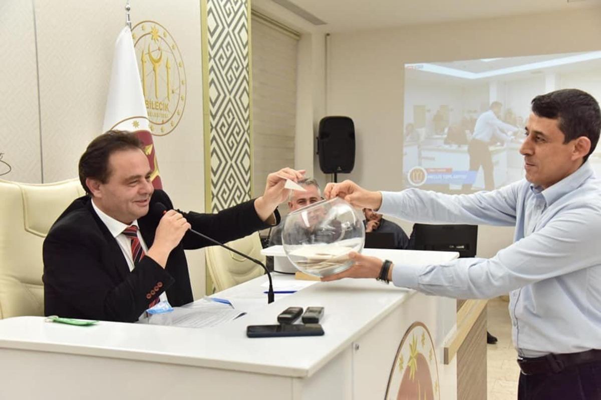 Pelit&ouml;z&uuml; G&ouml;lpark&rsquo;a i&ccedil;kili mekan a&ccedil;ıklamasına karar verildi