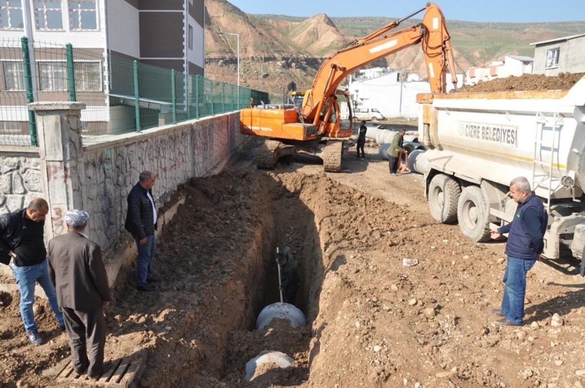Cizre&rsquo;de yağmurlama hattı &ccedil;alışması