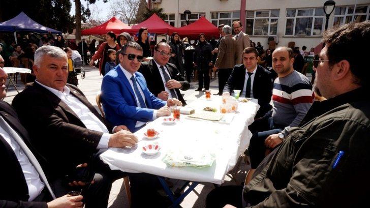 Sarıgöl’de okul ihtiyaçları için sergi düzenlendi G1