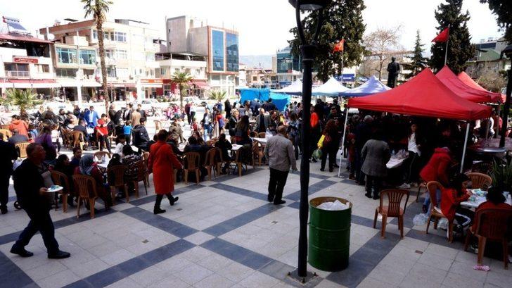 Sarıgöl’de okul ihtiyaçları için sergi düzenlendi G4