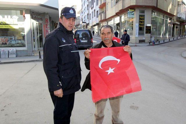 Bayburt Türk bayrakları ile donatılıyor