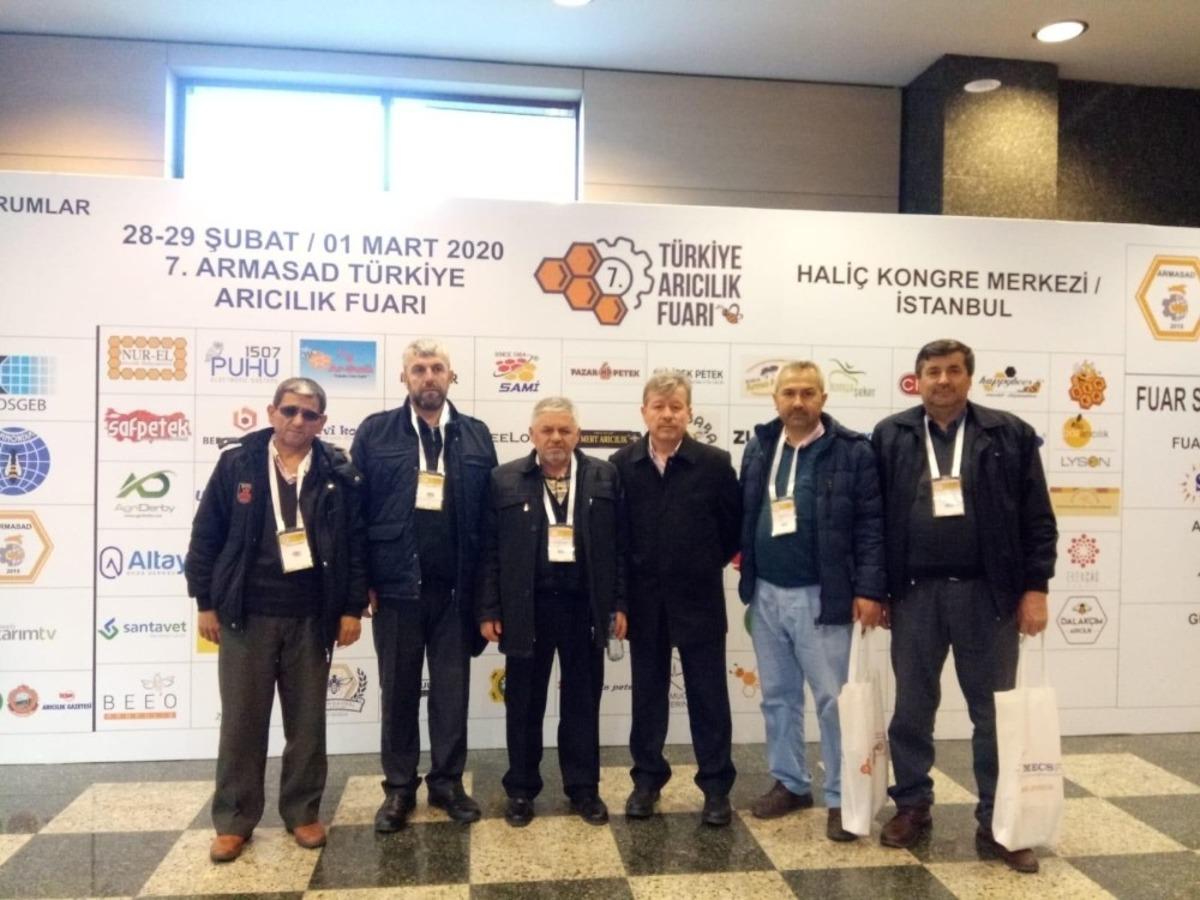 Mustafakemalpaşalı arıcılar fuarda buluştu