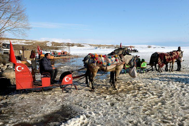 Çıldır Gölü'ne gelen bunu yapmadan dönmüyor G4