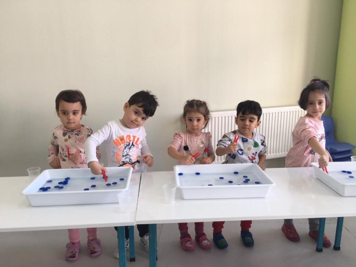 Minikler at&ouml;lye &ccedil;alışmaları ile hayata hazırlanıyor
