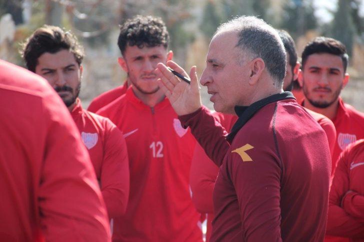 Nevşehir Belediyespor’da Taner Öcal dönemi başladı G4