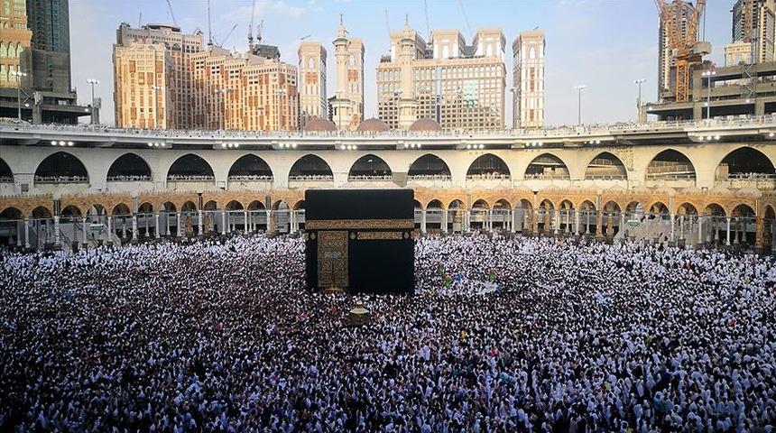 Umre ziyaretleri askıya alındı