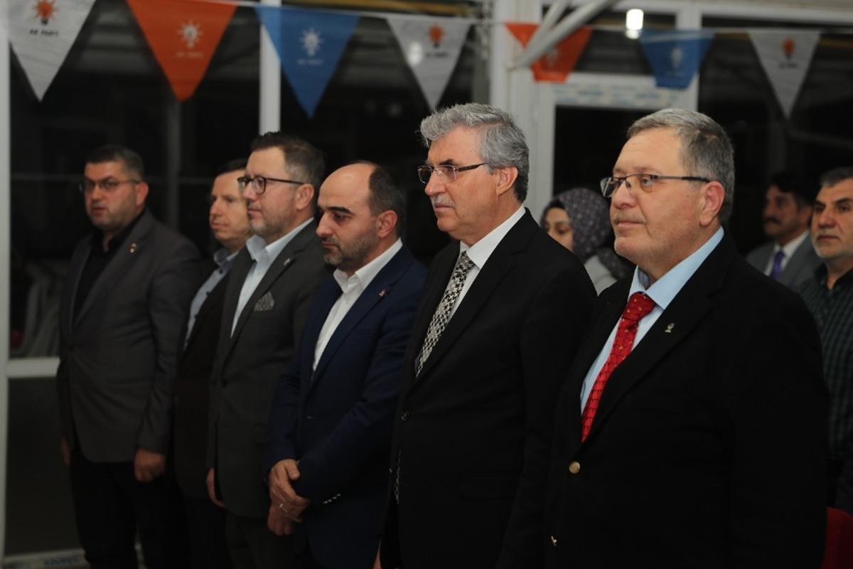 Başkan Y&uuml;ce, Erenler il&ccedil;e danışma meclisine katıldı