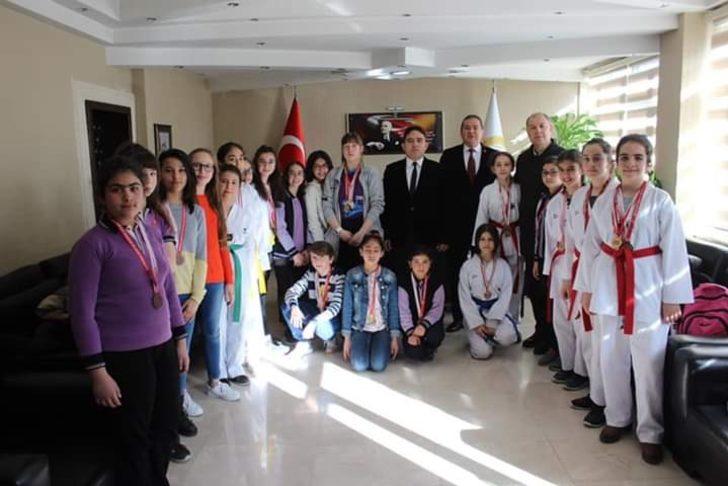 Şampiyonlardan Kaymakam Kaya’ya ziyaret G1