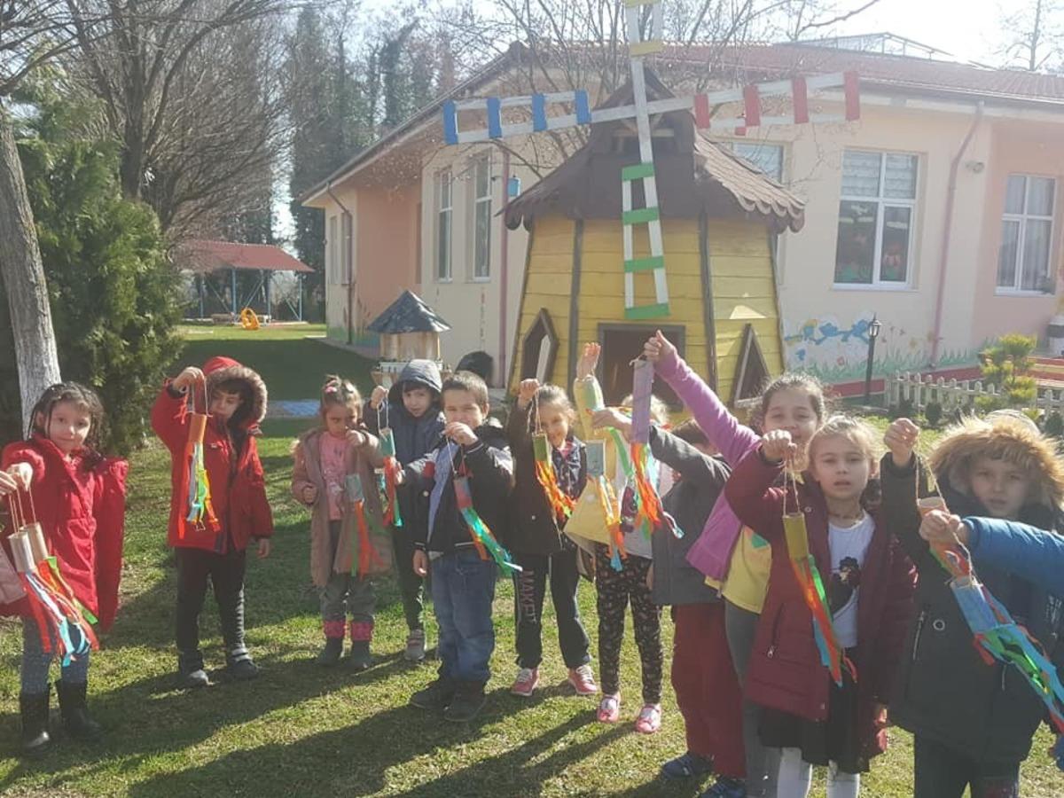 Minikler r&uuml;zgar &ccedil;orabı yaptı