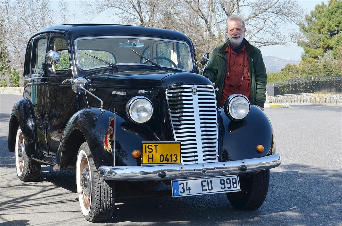 R&uuml;yalarının klasik otomobili ilk g&uuml;nk&uuml; gibi duruyor