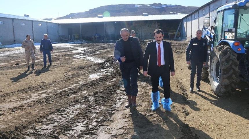 Kaymakam Akg&ouml;z&rsquo;den &ccedil;iftlik ziyaretleri