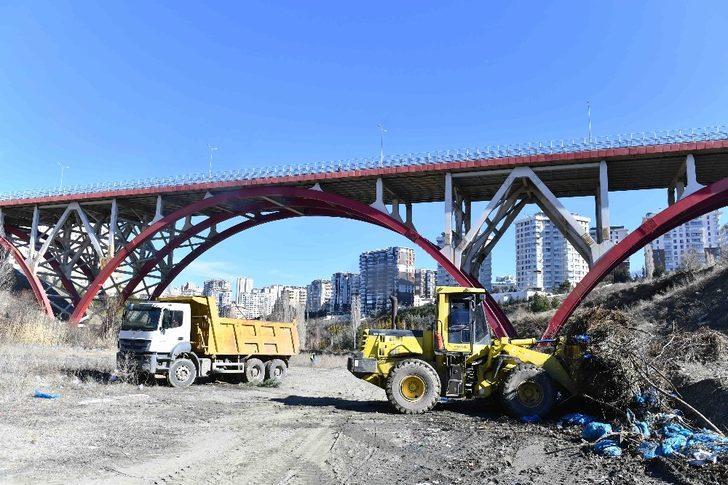 Dikmen Vadisi’nde 80 ton katı atık temizlendi G3