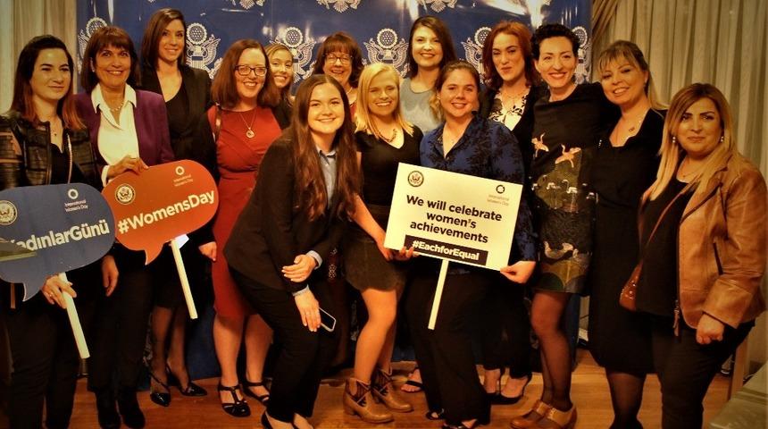 ABD Konsolosluğunda D&uuml;nya Kadınlar G&uuml;n&uuml; resepsiyonu