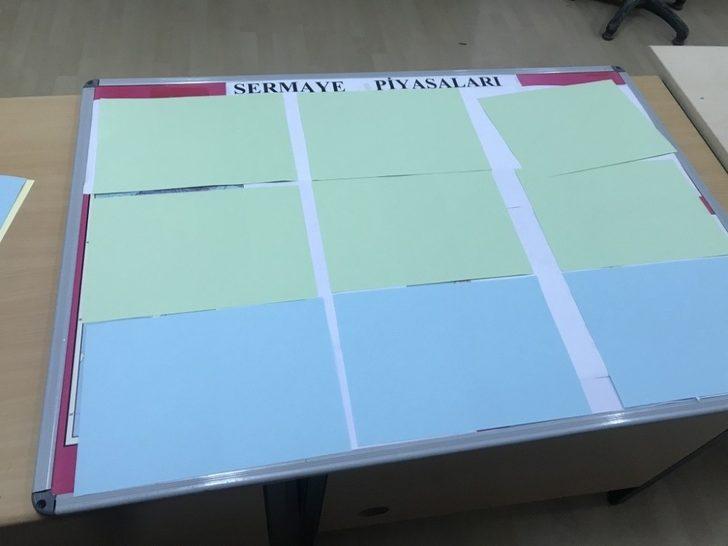 Öğrenciler okulda sermaye piyasalarını günlük takip ediyor G3