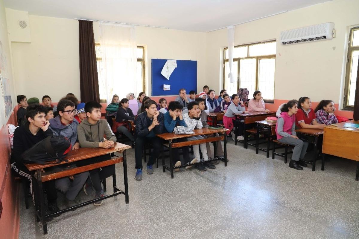 Seydikemer&rsquo;de gen&ccedil;lere deprem eğitimi verildi