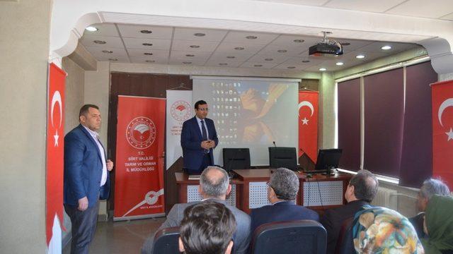 Siirtli arıcılara bakım ve parazitlerle mücadele eğitimi verildi