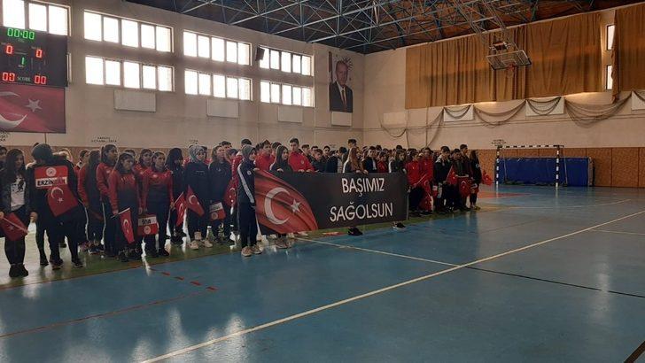 Hentbol maçları şehitlere saygı duruşu ile başladı G4