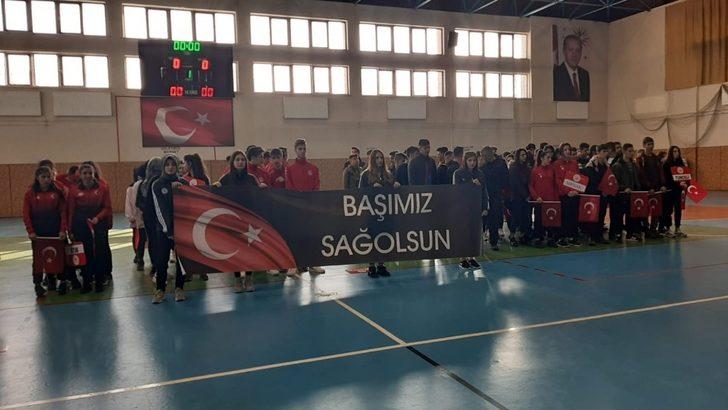 Hentbol maçları şehitlere saygı duruşu ile başladı G5