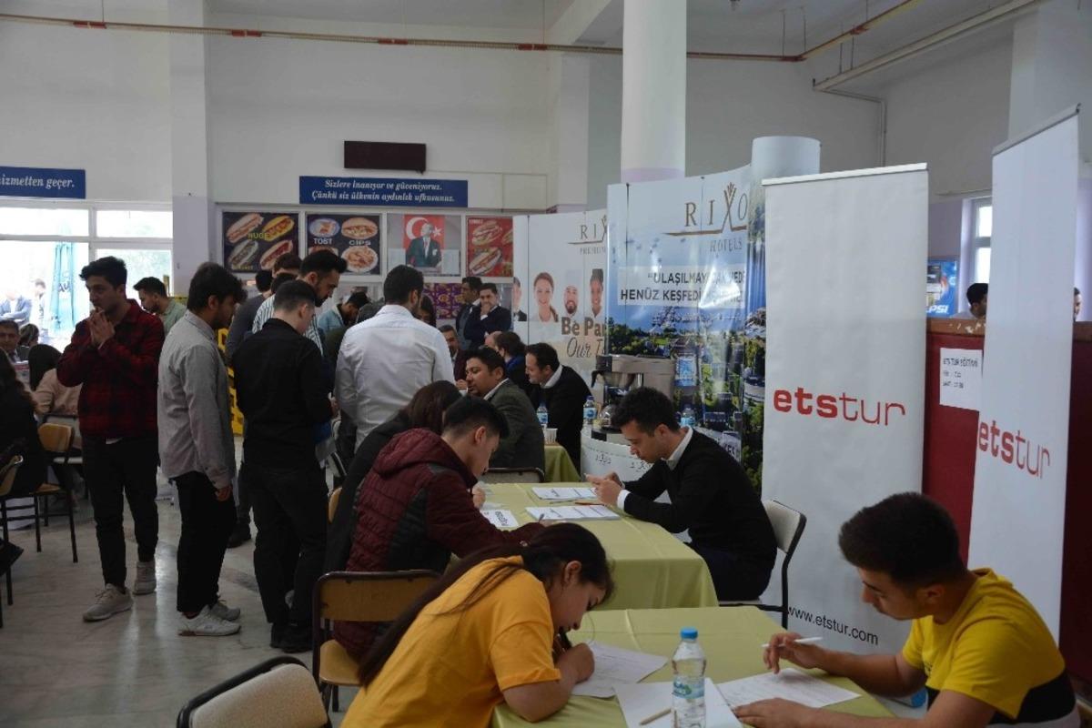 Ortaca&rsquo;da &ouml;ğrenciler sekt&ouml;rle buluştu