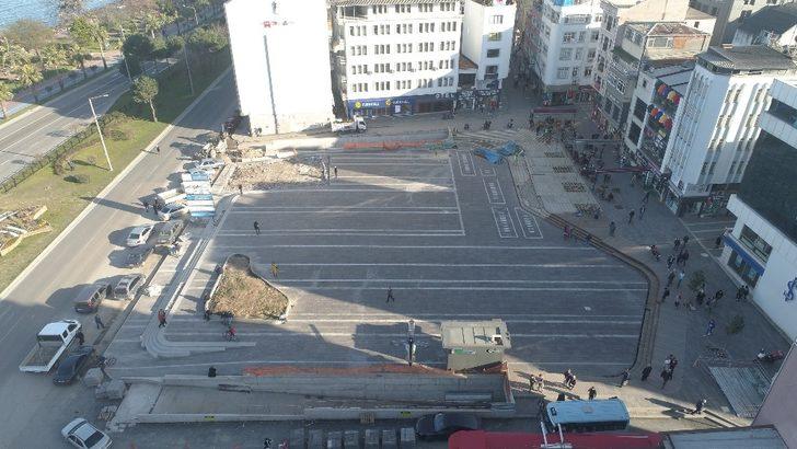 Fatsa Cumhuriyet Meydanı’nda sona gelindi G4