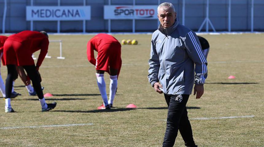 Rıza &Ccedil;alımbay'dan Mert Hakan ve Emre Kılın&ccedil; a&ccedil;ıklaması