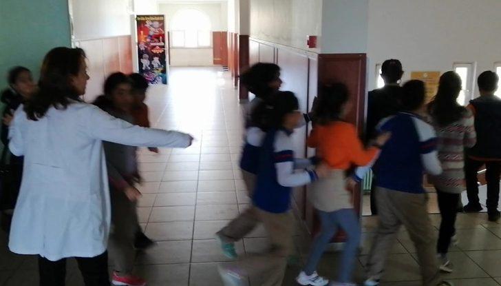 İlkokulda deprem tatbikatı G2