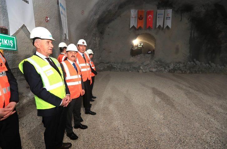 Badal Tüneli’nde ışık göründü G2