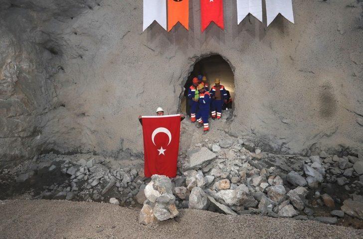 Badal Tüneli’nde ışık göründü G3