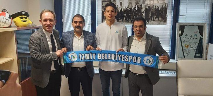 İzmitli karateci Yüksel Bakü’de madalya mücadelesi verecek G2