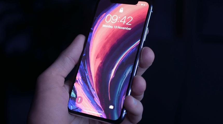 Koronavir&uuml;s etkisi: Apple'da iPhone i&ccedil;in yedek par&ccedil;a kalmadı