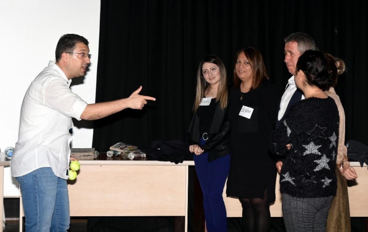 Aliağa Belediyesi y&ouml;neticilerine iletişim ve liderlik eğitimi