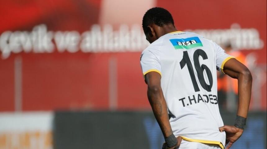 Yeni Malatyasporlu Hadebe'ye 3 ma&ccedil; men cezası