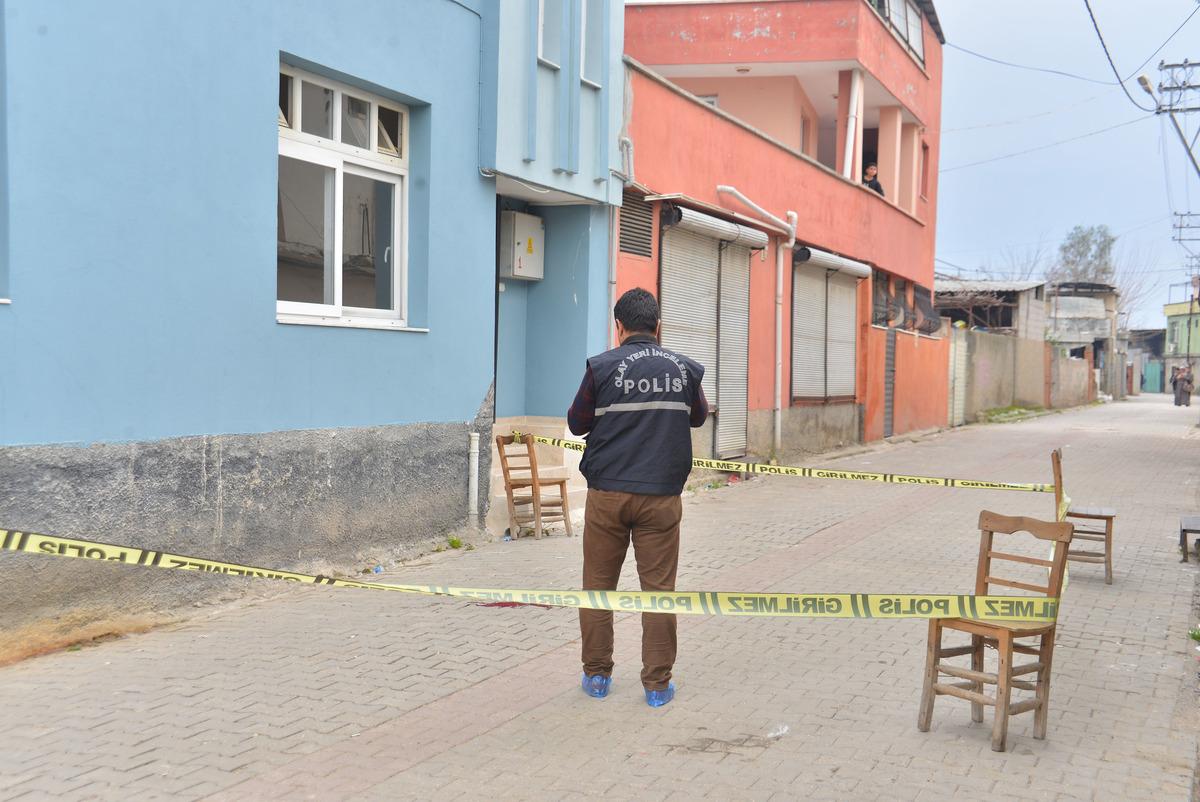 Adana'da korkun&ccedil; olay! İşe giderken başından vurularak &ouml;ld&uuml;r&uuml;ld&uuml;